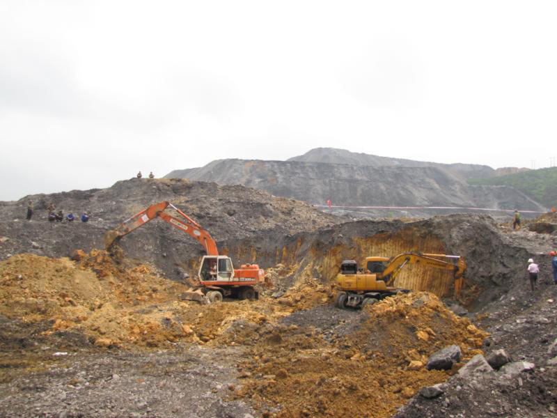 Cách đây không lâu, vụ sạt lở xảy ra ở bãi thải ở mỏ than Phấn Mễ (Đại Từ, Thái Nguyên) đã vùi chết nhiều người