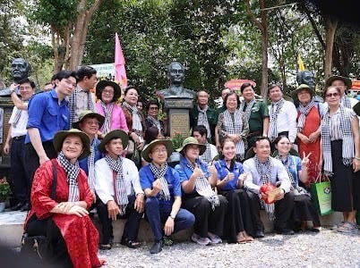 Nhiều hoạt động ý nghĩa của ngành y tế nhân kỷ niệm 50 năm giải phóng miền Nam, thống nhất đất nước tại Khu di tích căn cứ Trung ương Cục miền Nam.