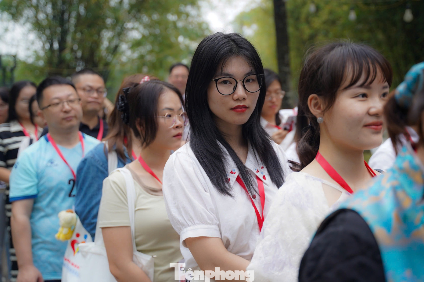 Hơn 70 đại biểu thanh niên Trung Quốc đã tham gia trải nghiệm chợ quê tại Tinh hoa Bắc Bộ - nằm trong Tổ hợp vui chơi và văn hóa Baara Land tọa lạc ngay dưới chân núi Chùa Thầy (xã Sài Sơn, Quốc Oai, Hà Nội). Hơn 70 đại biểu thanh niên Trung Quốc đã tham gia trải nghiệm chợ quê tại Tinh hoa Bắc Bộ - nằm trong Tổ hợp vui chơi và văn hóa Baara Land tọa lạc ngay dưới chân núi Chùa Thầy (xã Sài Sơn, Quốc Oai, Hà Nội).