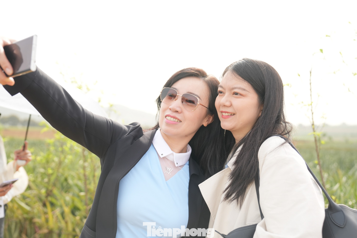 Trong khuôn khổ chuyến tham quan, đoàn đại biểu thanh niên Trung Quốc cũng có dịp tìm hiểu về quy trình sản xuất, nhân lực lao động trẻ tại Công ty Cổ phần Thực phẩm xuất khẩu Đồng Giao.