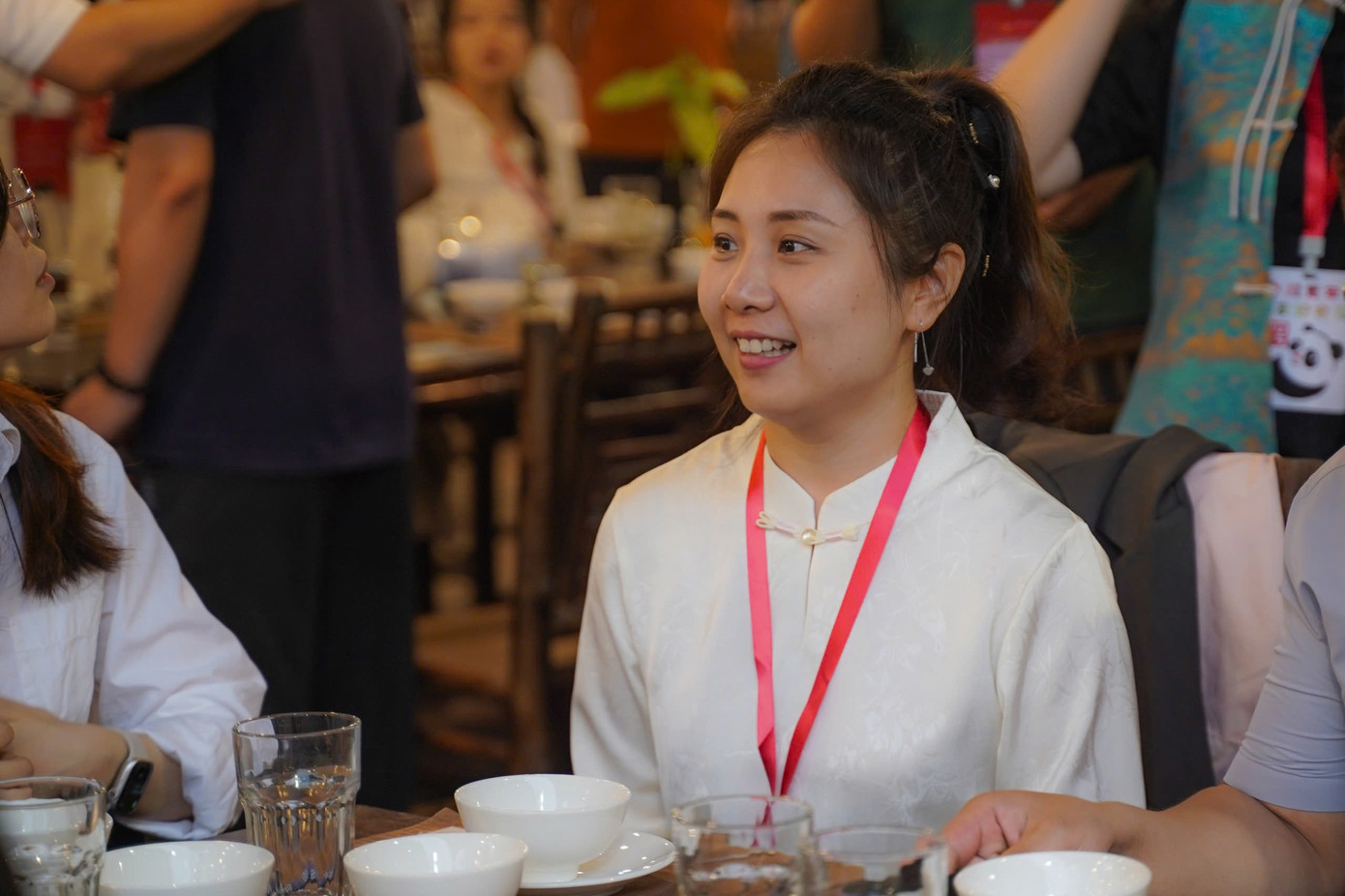 Đại biểu thanh niên Trung Quốc trải nghiệm ẩm thực, các món ăn truyền thống của Việt Nam và dân ca quan họ Bắc Ninh. Đại biểu thanh niên Trung Quốc trải nghiệm ẩm thực, các món ăn truyền thống của Việt Nam và dân ca quan họ Bắc Ninh.