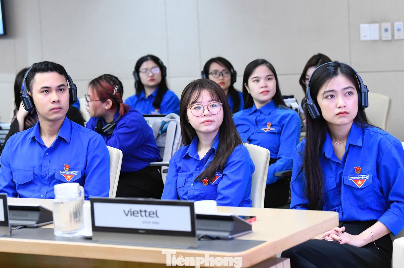 Đại biểu thanh niên Việt - Trung tham dự tọa đàm.