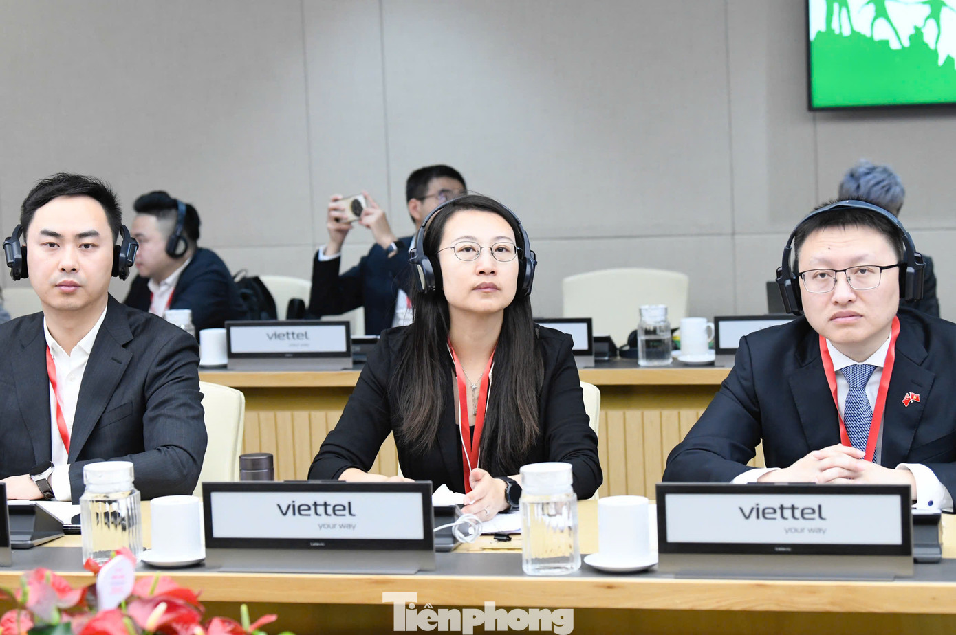 Đại biểu thanh niên Việt - Trung tham dự tọa đàm.