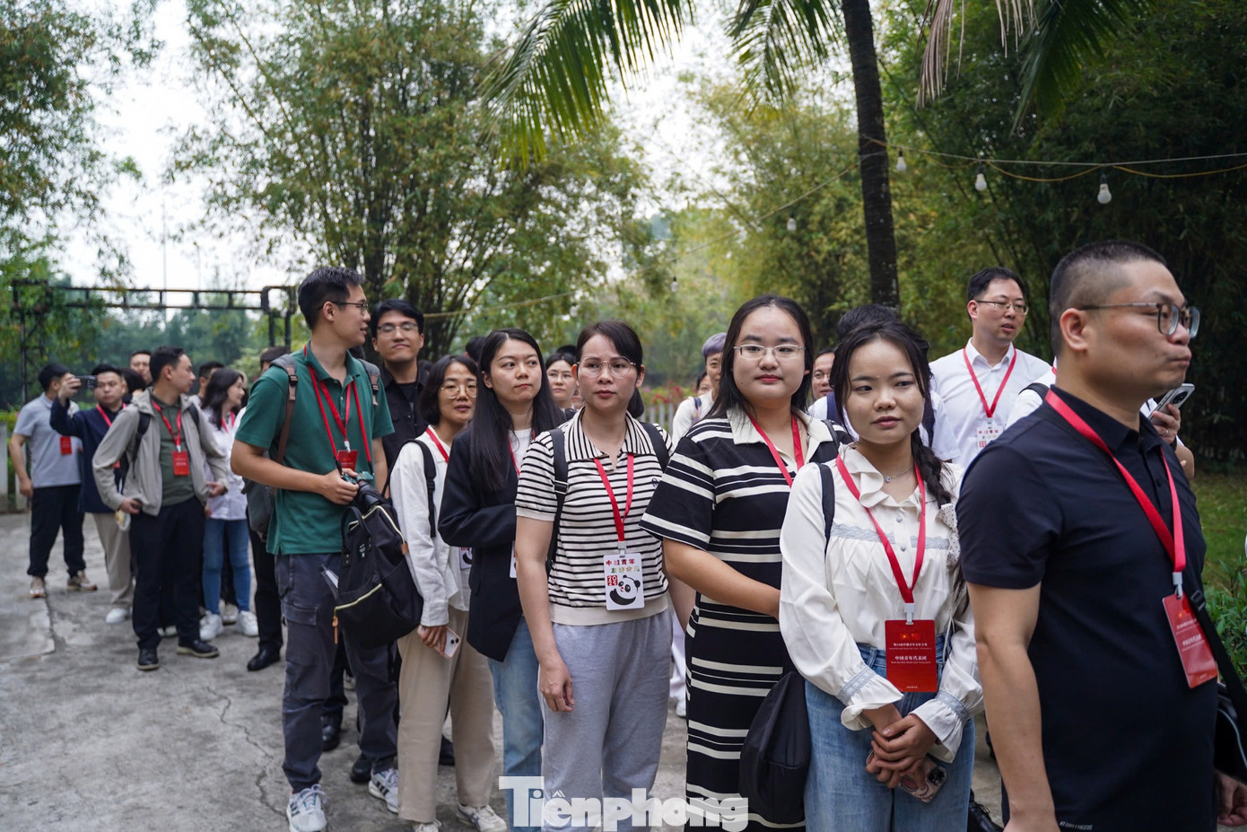 Hơn 70 đại biểu thanh niên Trung Quốc đã tham gia trải nghiệm chợ quê tại Tinh hoa Bắc Bộ - nằm trong Tổ hợp vui chơi và văn hóa Baara Land tọa lạc ngay dưới chân núi Chùa Thầy (xã Sài Sơn, Quốc Oai, Hà Nội). Hơn 70 đại biểu thanh niên Trung Quốc đã tham gia trải nghiệm chợ quê tại Tinh hoa Bắc Bộ - nằm trong Tổ hợp vui chơi và văn hóa Baara Land tọa lạc ngay dưới chân núi Chùa Thầy (xã Sài Sơn, Quốc Oai, Hà Nội).
