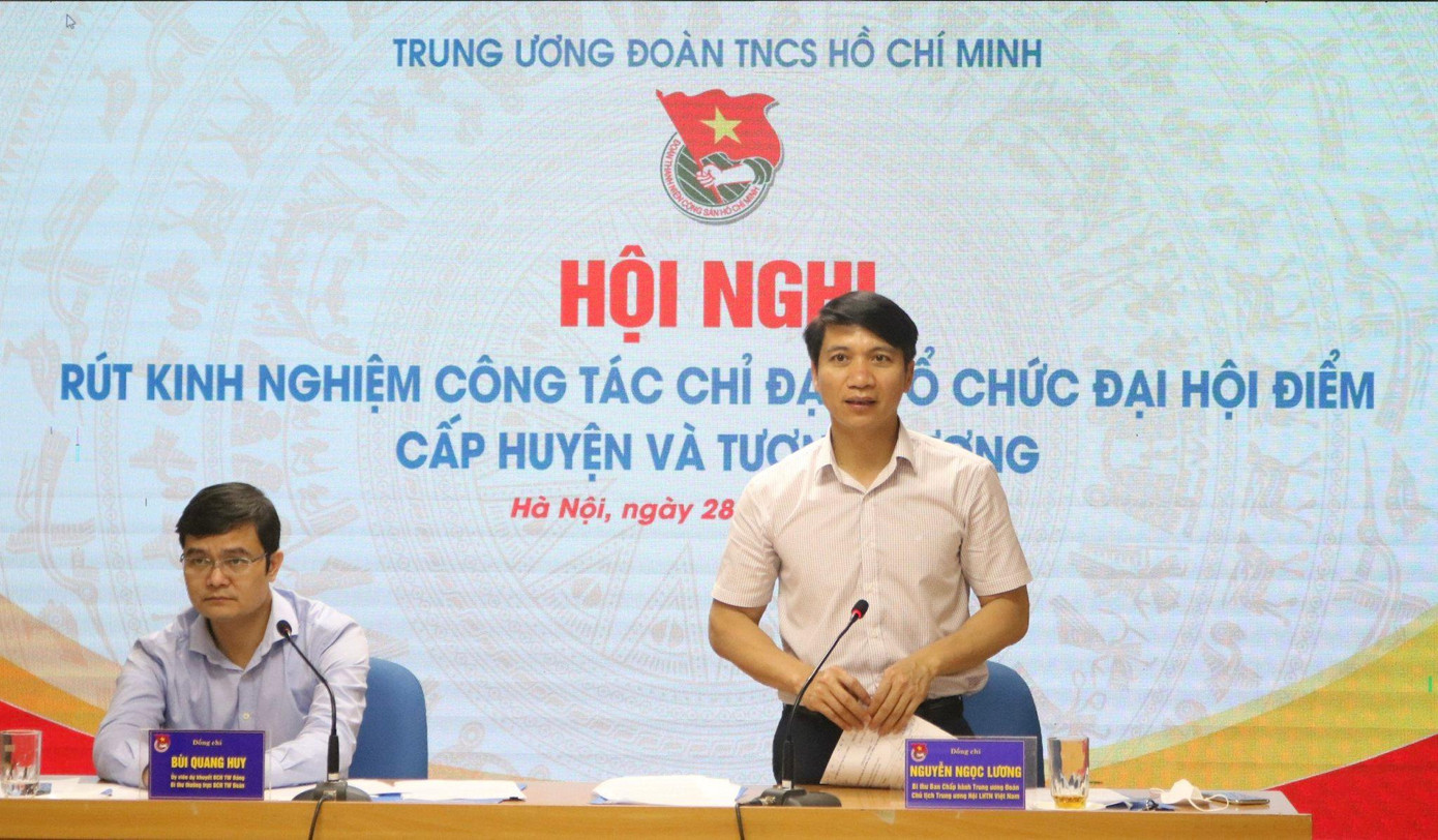 Anh Nguyễn Ngọc Lương, Bí thư T.Ư Đoàn, Chủ tịch Hội LHTN Việt Nam phát biểu tại Hội nghị. Ảnh: Bảo Anh