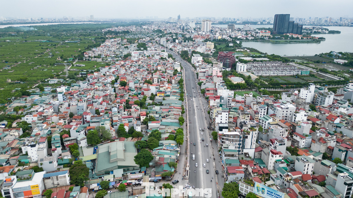 Vào ngày 20/8 vừa qua, Sở Giao thông Vận tải (GTVT) Hà Nội thông báo phương án phân luồng tổ chức giao thông trên tuyến đường Âu Cơ (đoạn từ nút giao từ khách sạn Thắng Lợi đến nút giao Xuân Diệu (gần chợ hoa Quảng An).
