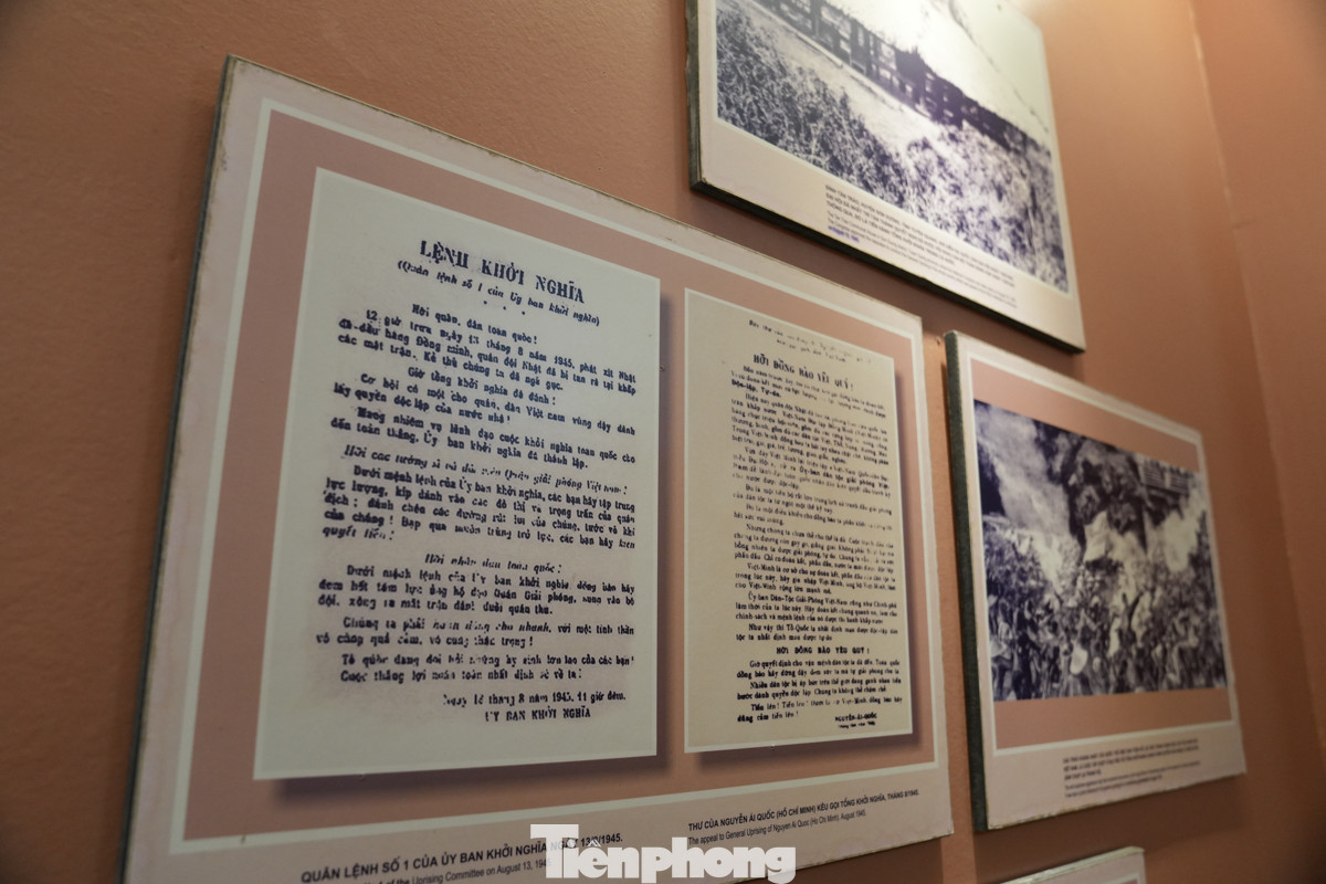 Một số bạn trẻ cũng đến tìm hiểu lại các chi tiết về lịch sử cũng như những chứng tích được ghi lại. Vì nơi đây có những bức ảnh, tư liệu mà trên mạng xã hội không thể tìm thấy.