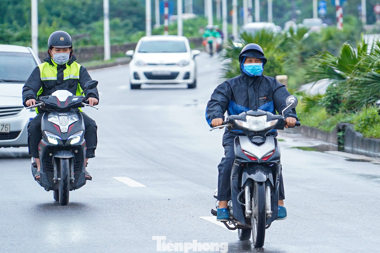 Theo dự báo, từ nay đến ngày 30/5, không khí lạnh tiếp tục ảnh hưởng đến khu vực Bắc Bộ, khiến thời tiết duy trì trạng thái mát mẻ, nhiều nơi có mưa rào và trời se lạnh về đêm và sáng sớm.