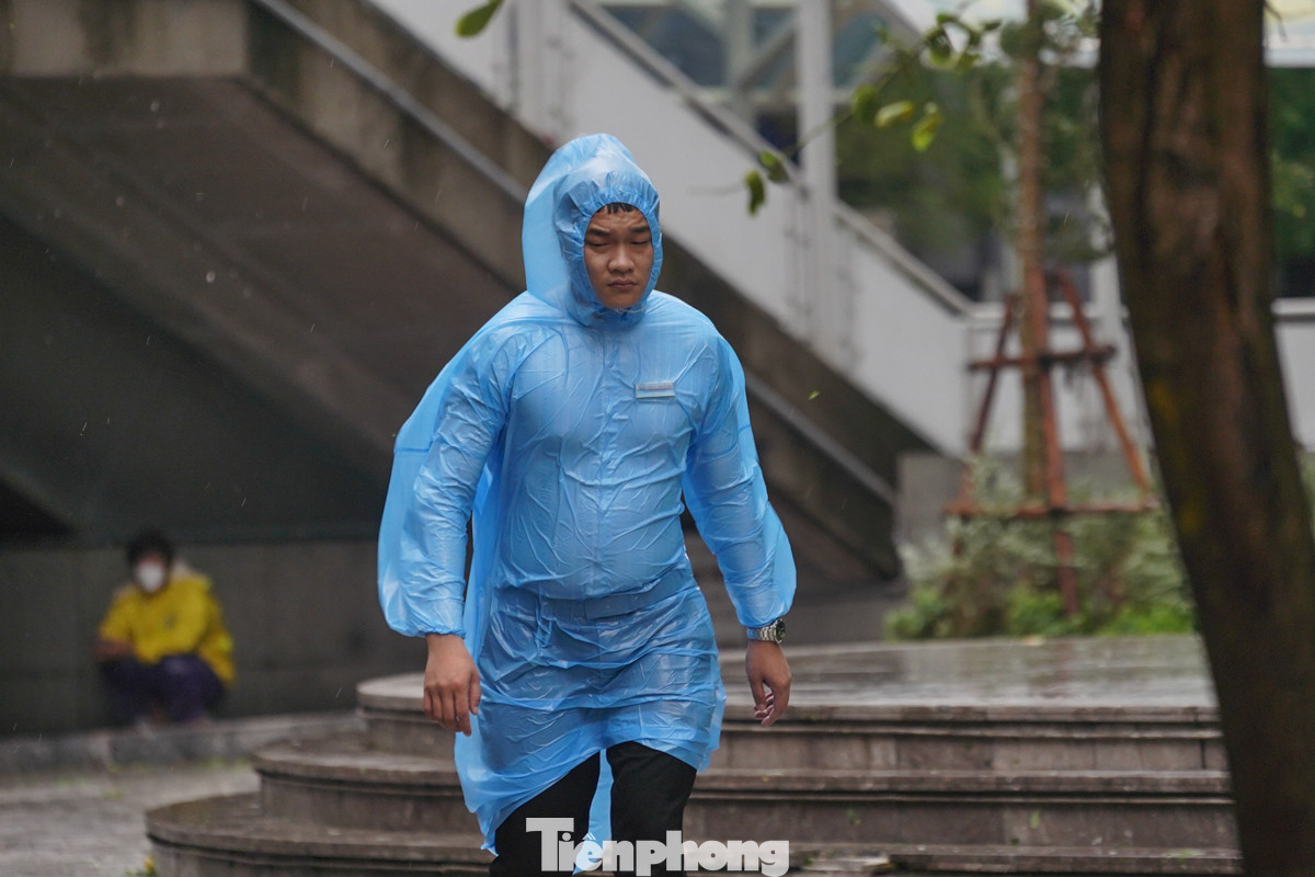 Ngay cả việc đi lại bình thường cũng là điều vô cùng vất vả.