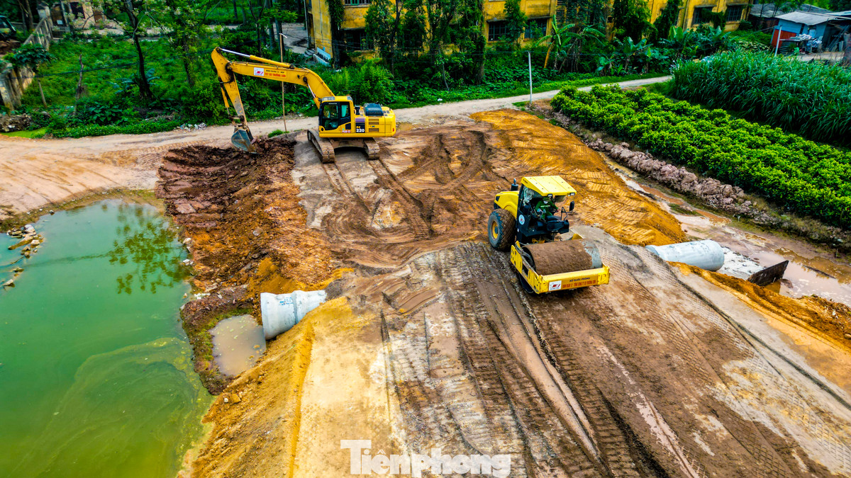 Vành đai 4 vùng Thủ đô đã được xây dựng đến vị trí xây dựng cầu, khi hoàn thành, đưa vào sử dụng sẽ giúp rút ngắn thời gian kết nối, tăng cường việc giao thương của phía Tây Hà Nội.