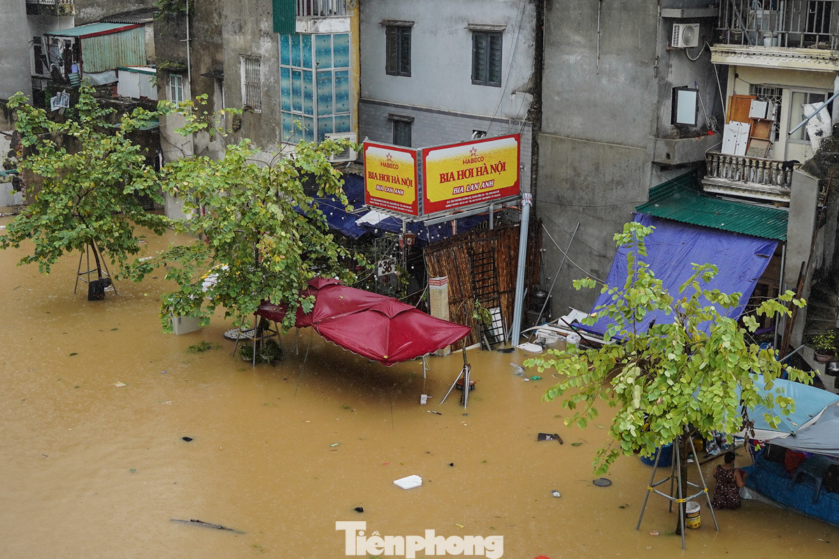 Toàn cảnh đường Chương Dương Độ sáng nay.