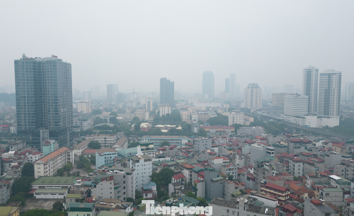 Không khí đặc quánh khiến tầm nhìn bị hạn chế.