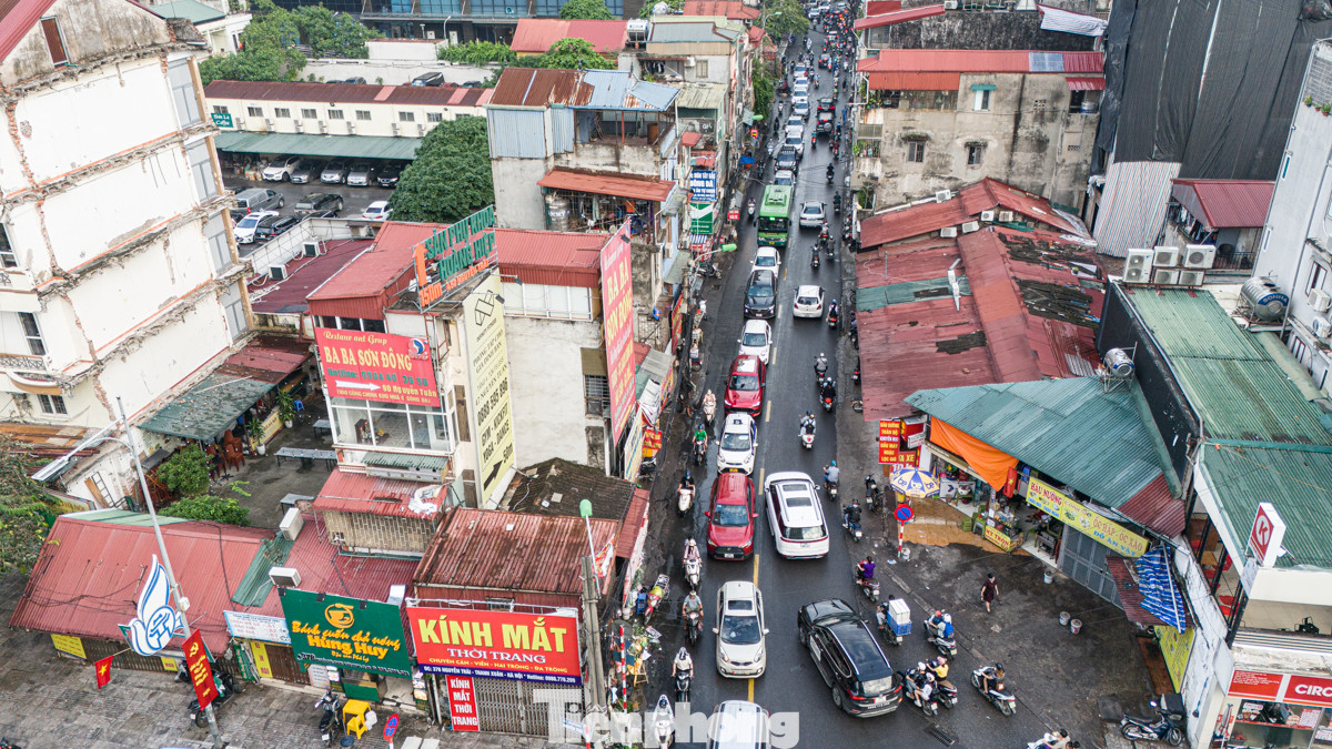 Dự án đường Nguyễn Tuân chuẩn bị được cải tạo, mở rộng với mức kinh phí khoảng 400 tỷ đồng, có tổng diện tích 14.334m2, dài 720m, được mở rộng lòng đường tối đa lên 21m.