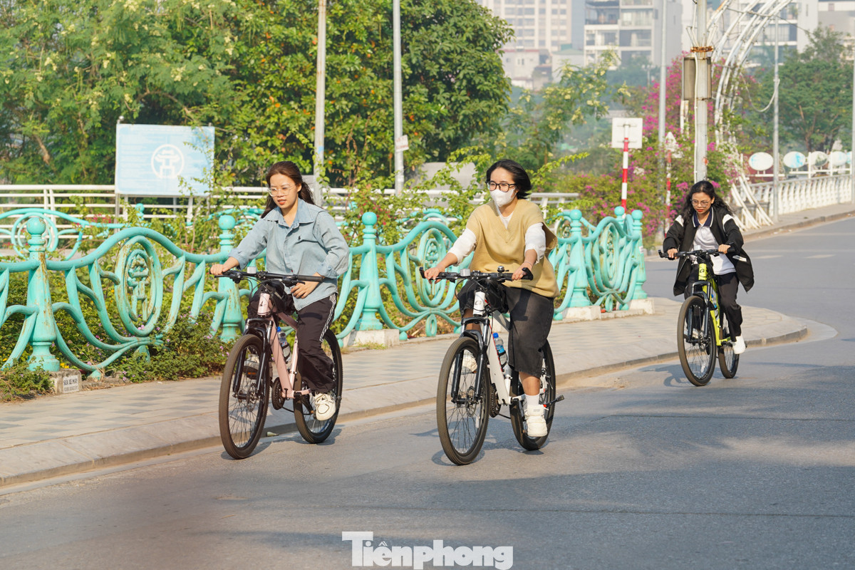 Thay vì lên kế hoạch cho những chuyến du lịch xa xôi, ngày càng nhiều bạn trẻ tìm đến những hoạt động nhẹ nhàng ngay trong lòng thành phố để thư giãn và cân bằng cảm xúc.