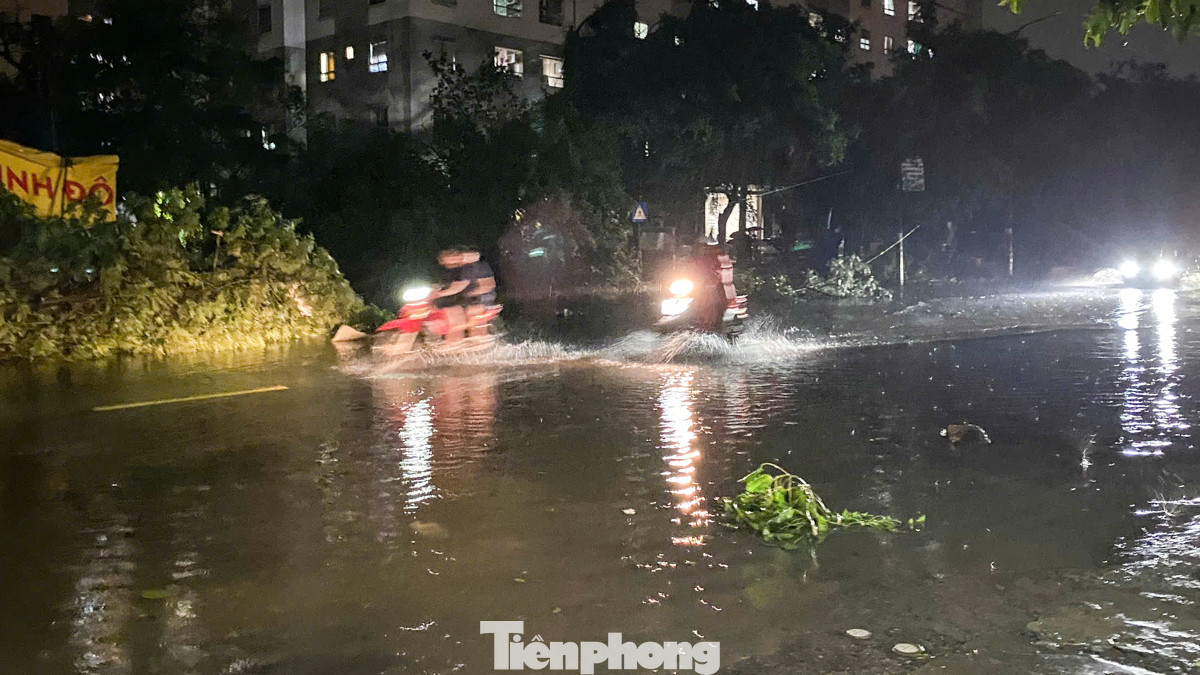 Dự báo sáng 8/9 là đỉnh điểm mưa lớn ở khu vực Đông Bắc Bộ với lượng mưa phổ biến 80-200mm, cục bộ có nơi trên 400mm.