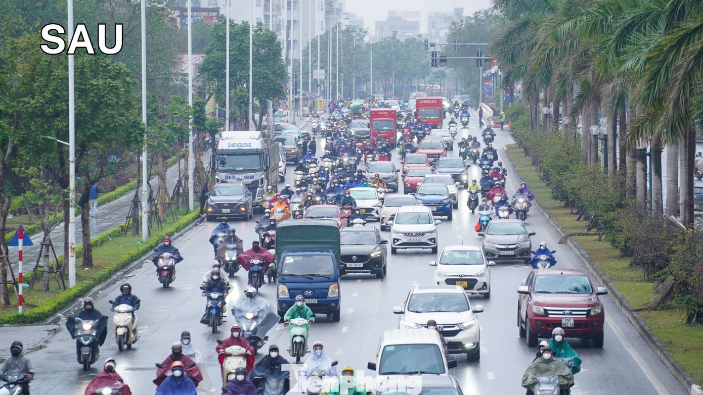So với ngày 21/2, trong khung giờ cao điểm sáng, lưu lượng phương tiện trên hướng Trần Hữu Dực - Trịnh Văn Bô vẫn đông nhưng không còn ùn tắc kéo dài.