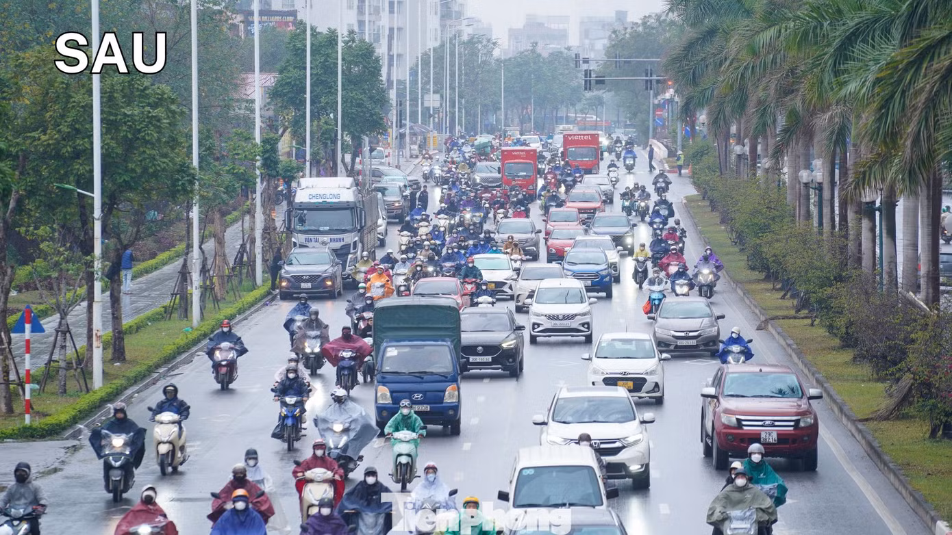 So với ngày 21/2, trong khung giờ cao điểm sáng, lưu lượng phương tiện trên hướng Trần Hữu Dực - Trịnh Văn Bô vẫn đông nhưng không còn ùn tắc kéo dài.