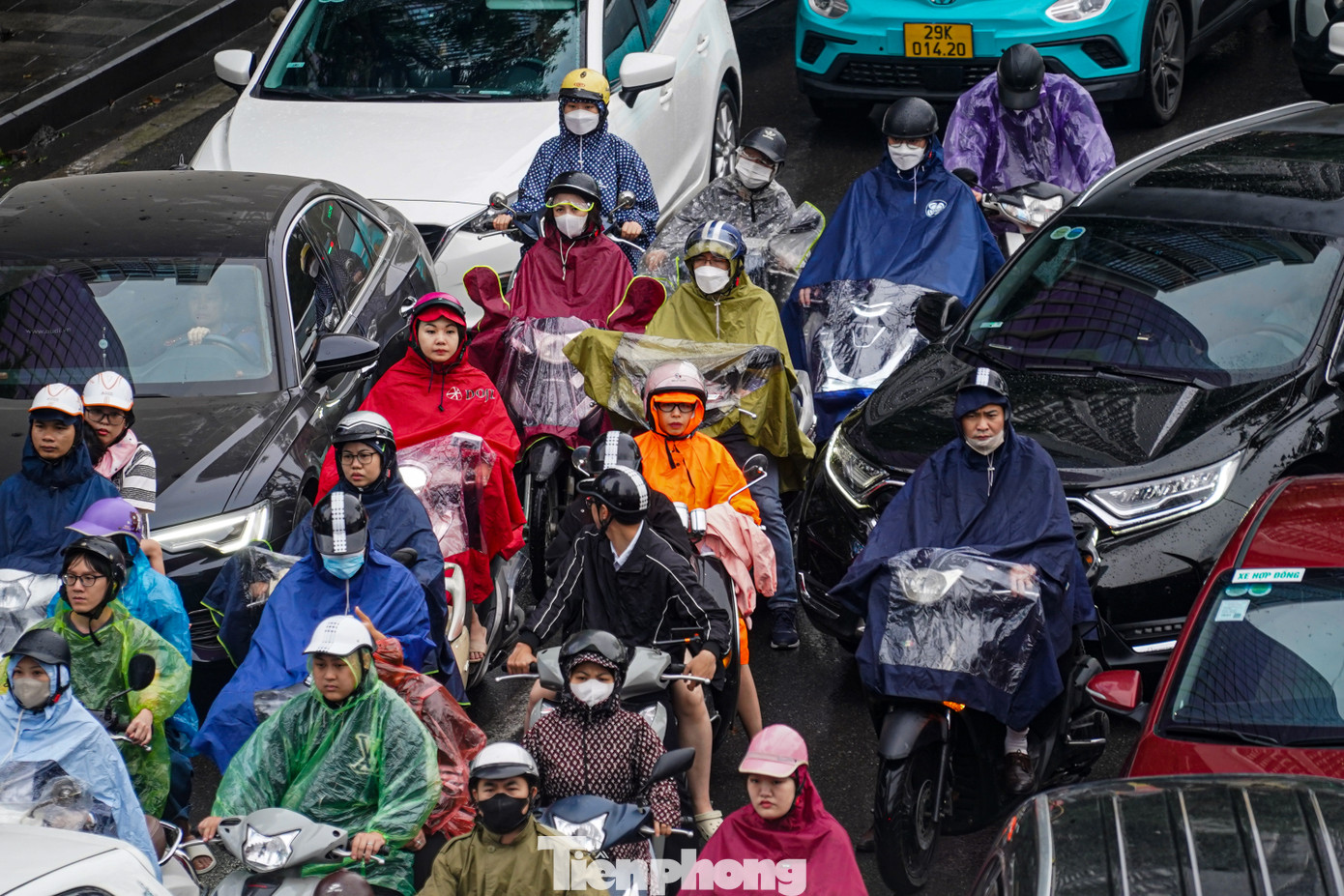 "Tôi mất hơn nửa tiếng mới thoát được cảnh tắc từ Kim Mã đến Trần Duy Hưng", anh Xuân Vinh chia sẻ