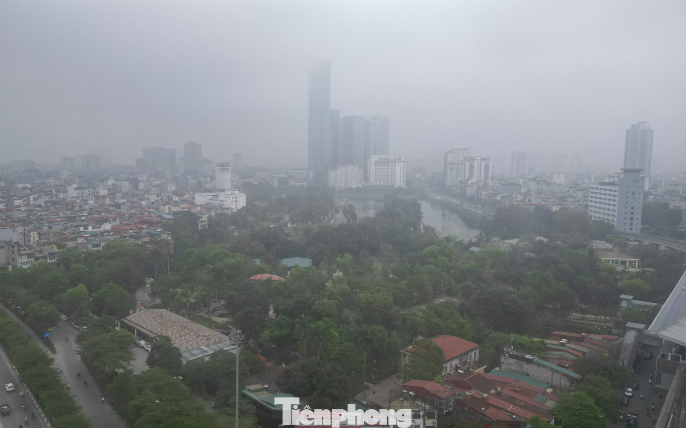 Khu vực Cầu Giấy lúc 9h30 sáng 18/4.