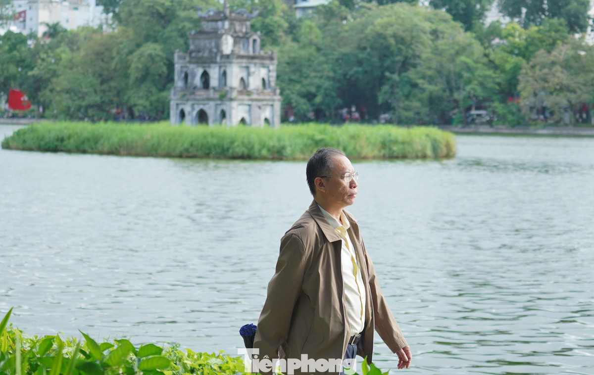 Người dân hào hứng đón không khí lạnh.