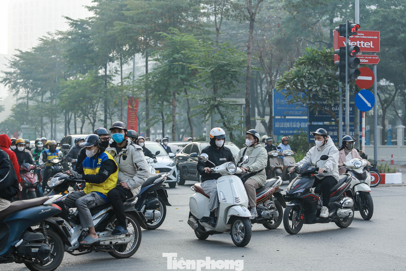 Nghị định 168/2024/NĐ-CP (gọi tắt là Nghị định 168) quy định xử phạt vi phạm hành chính trong lĩnh vực giao thông đường bộ, trừ điểm, phục hồi điểm giấy phép lái xe, thay thế cho Nghị định 100/2019/NĐ-CP (sửa đổi, bổ sung tại Nghị định 123/NĐ-CP), chính thức có hiệu lực thi hành từ ngày 1/1/2025.