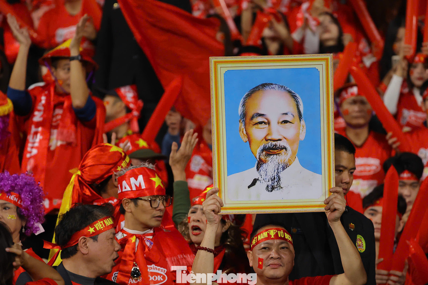 Ai ai cũng vui vẻ, háo hức trước thời gian bước vào trận đấu.