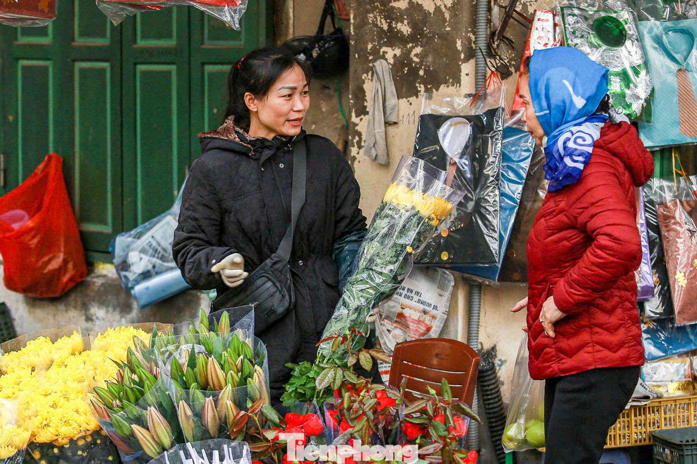 Hoa tươi trong dịp này tăng nhẹ so với ngày thường.