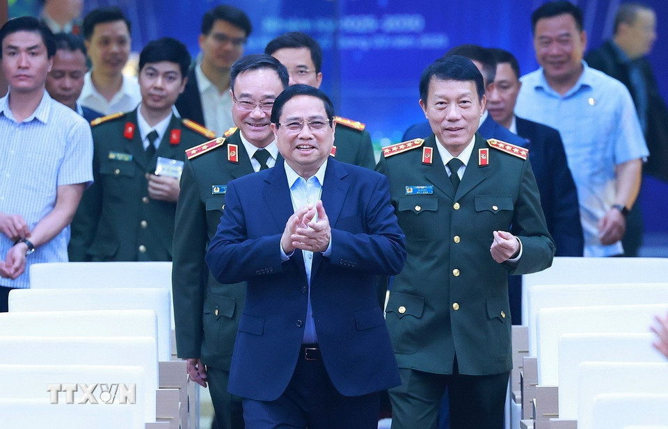 Thủ tướng Phạm Minh Chính đến dự hội nghị. (Ảnh: Dương Giang/TTXVN)