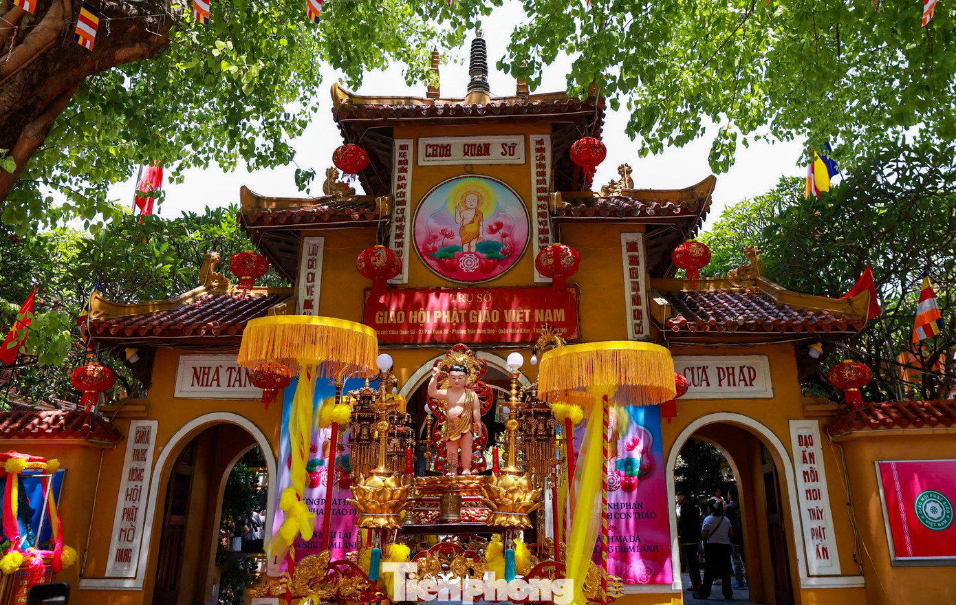 Đại lễ Phật đản là ngày kỷ niệm Đức Phật Thích Ca Mâu Ni đản sinh, được tổ chức vào ngày 15/4 Âm lịch hằng năm theo truyền thống Phật giáo. Đây là một trong ba ngày lễ trọng đại nhất của Phật giáo, cùng với lễ Thành Đạo và lễ Nhập Niết Bàn.