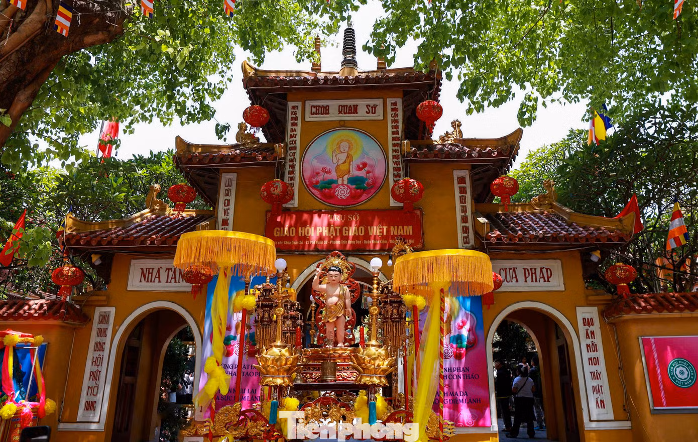 Đại lễ Phật đản là ngày kỷ niệm Đức Phật Thích Ca Mâu Ni đản sinh, được tổ chức vào ngày 15/4 Âm lịch hằng năm theo truyền thống Phật giáo. Đây là một trong ba ngày lễ trọng đại nhất của Phật giáo, cùng với lễ Thành Đạo và lễ Nhập Niết Bàn.