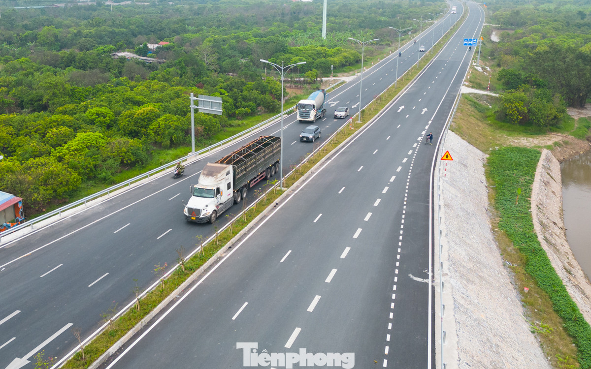 Các phương tiện đã có thể lưu thông theo hướng Hà Nội - Văn Giang - Yên Mỹ.
