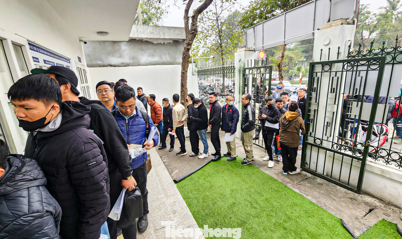 Từ ngày 19/2, việc cấp GPLX sẽ được chuyển giao từ Bộ Giao thông vận tải sang Bộ Công an.