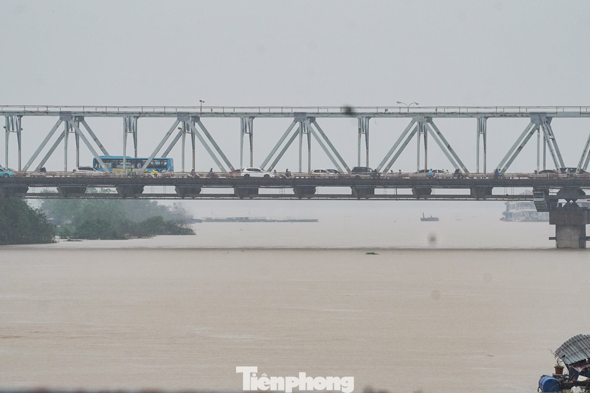 Tại cầu Chương Dương, từ 10/9, Sở Giao thông Vận tải Hà Nội hạn chế các phương tiện lưu thông.