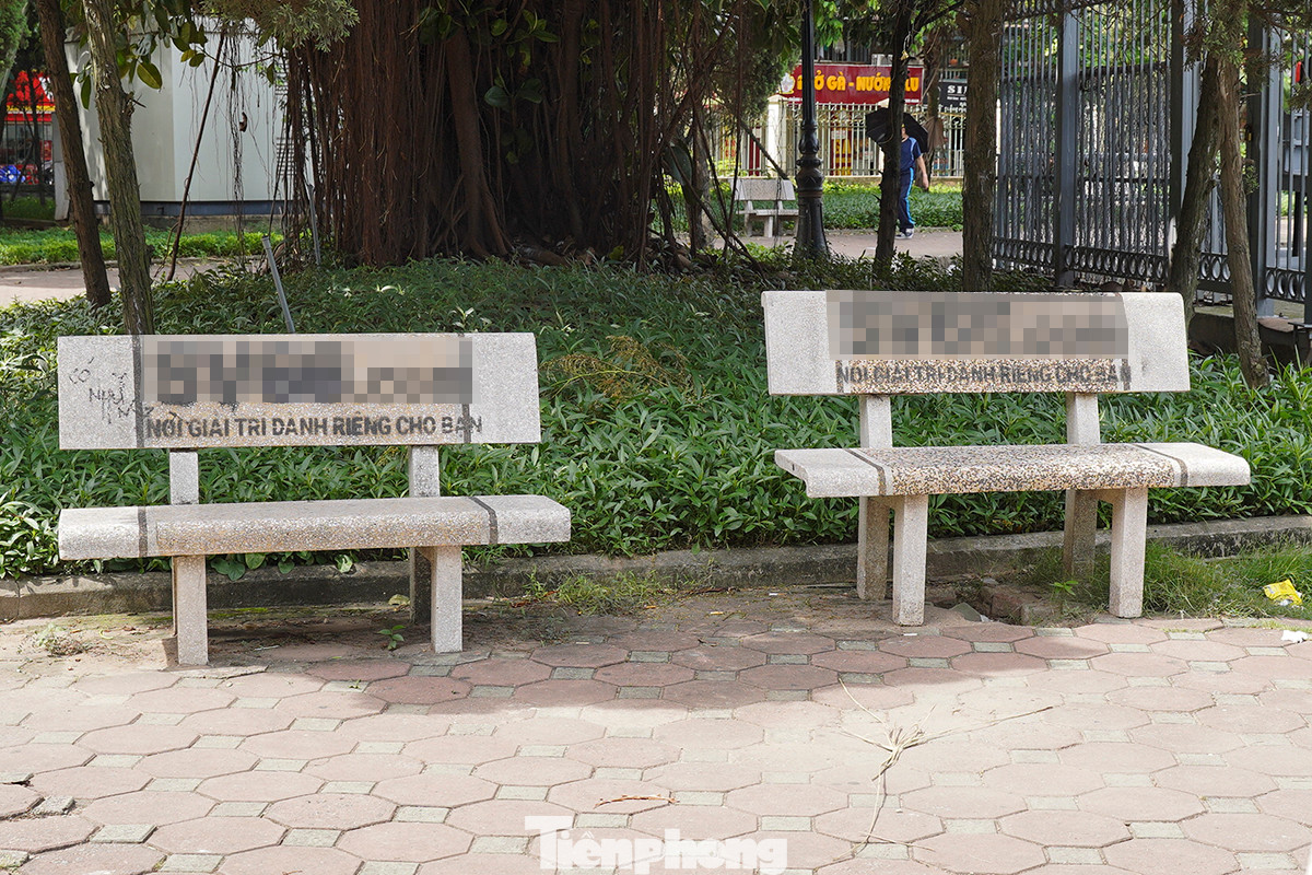 Bên dưới các đường link là lời dẫn dụ đánh vào tâm lý mọi người như: Nơi cảm xúc không giới hạn; Nơi dành riêng cho bạn...