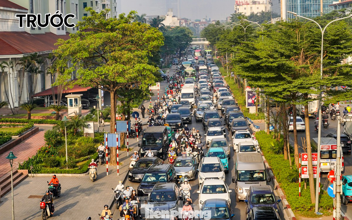 Tại nút giao Liễu Giai - Đào Tấn, thay vì những hình ảnh xe máy đi tràn lan lên cả vỉa hè thì nay các phương tiện đã đi ngay ngắn dù trong khung giờ cao điểm.