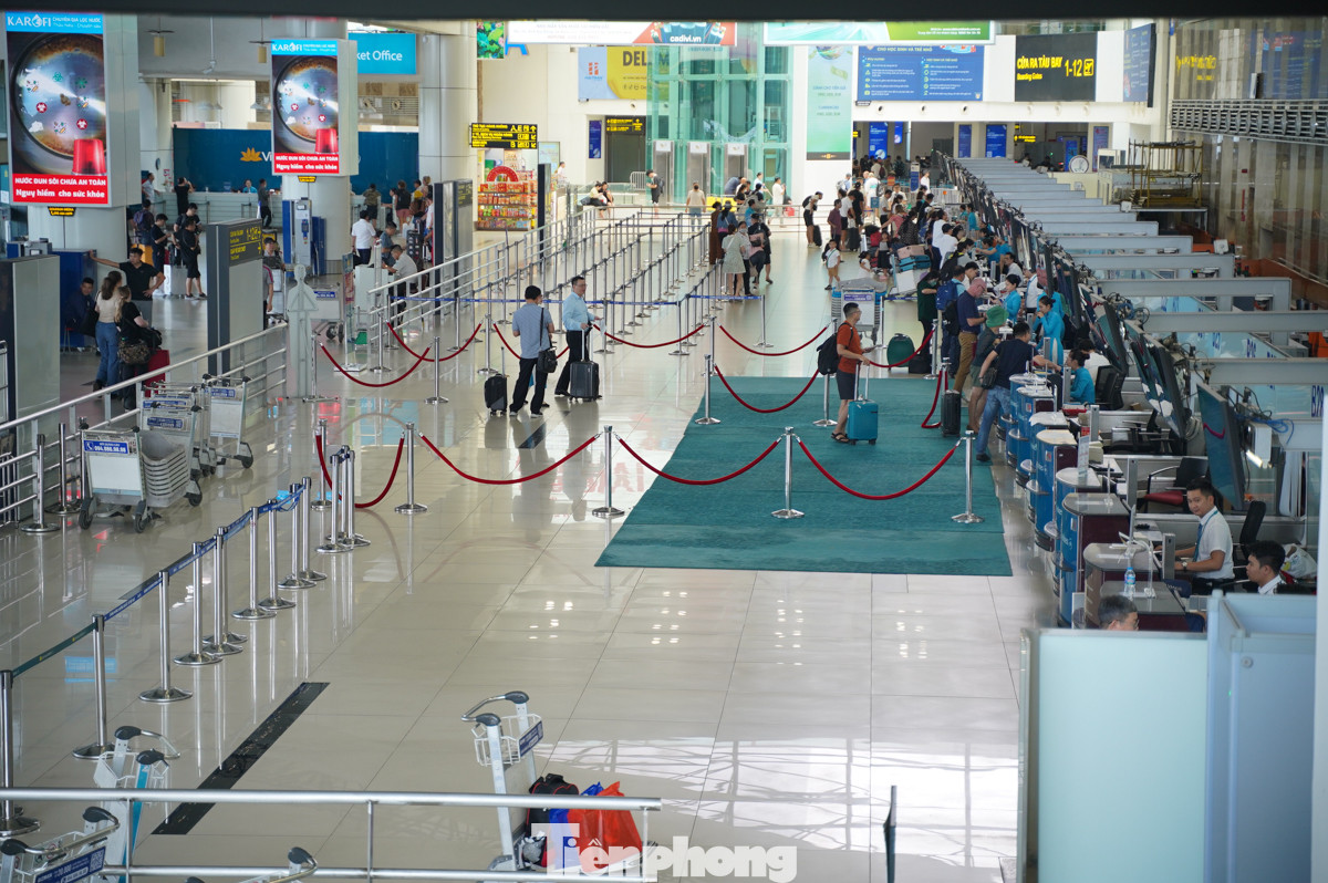 Nhận định bão số 3 YAGI có cường độ rất mạnh, mức độ rủi ro thiên tai lớn, diễn biến phức tạp, có khả năng ảnh hưởng và uy hiếp an toàn khai thác tại các cảng hàng không, Cục Hàng không Việt Nam đã yêu cầu tạm ngừng tiếp thu, khai thác tàu bay tại 4 sân bay Nội Bài, Cát Bi, Vân Đồn và Thọ Xuân.