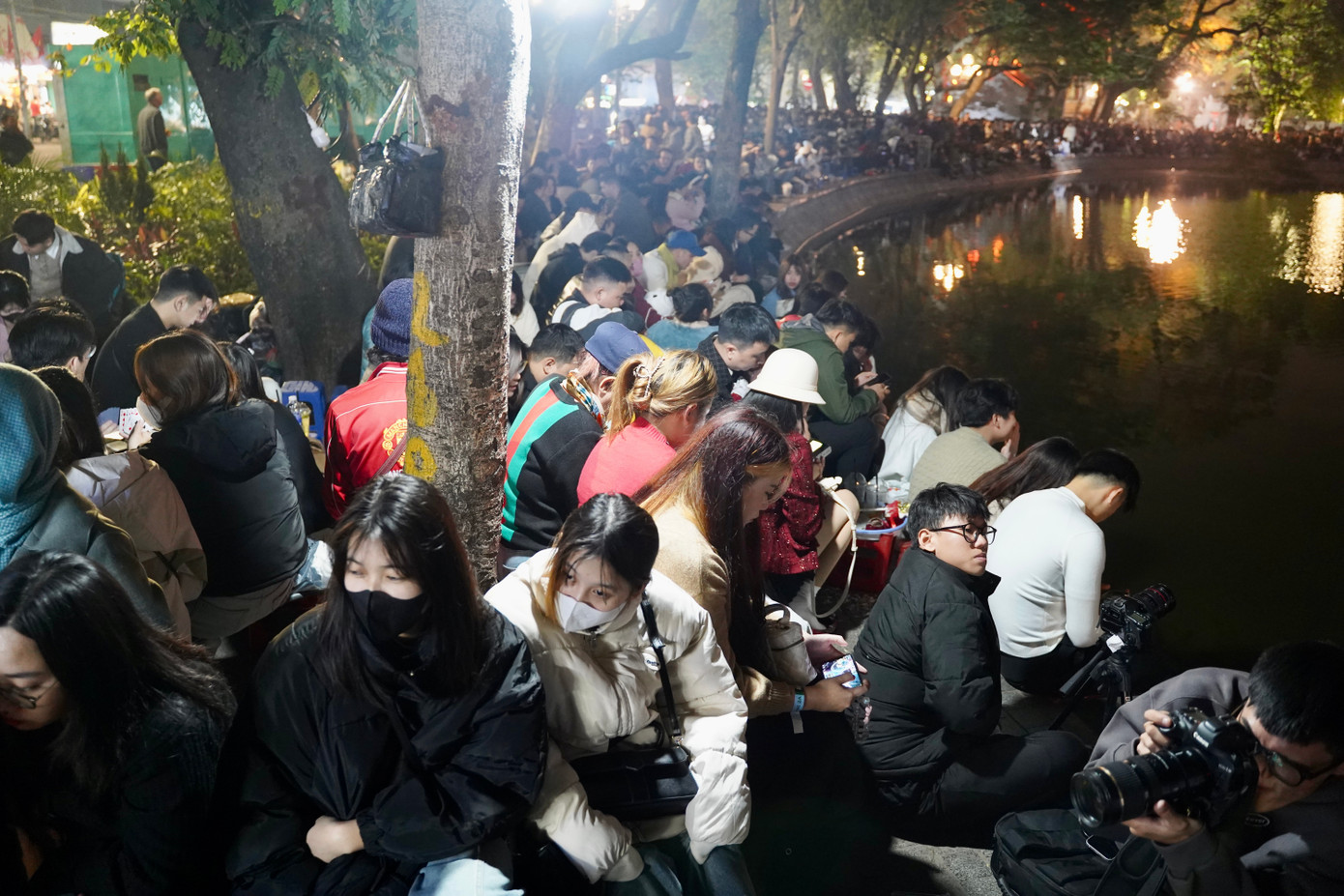 Rực rỡ pháo hoa đón năm mới 2025 ảnh 72 Rực rỡ pháo hoa đón năm mới 2025 ảnh 72