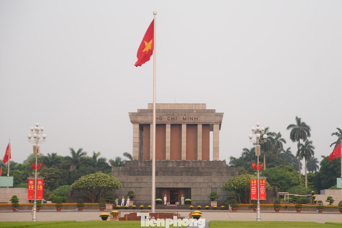 Sáng nay, nhân dân cả nước hân hoan kỷ niệm 49 năm Ngày Giải phóng miền Nam, thống nhất đất nước (30/4/1975-30/4/2024)