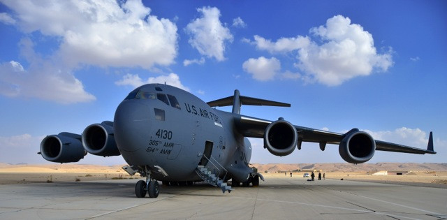 Máy bay vận tải quân sự C-17của Không quân Mỹ