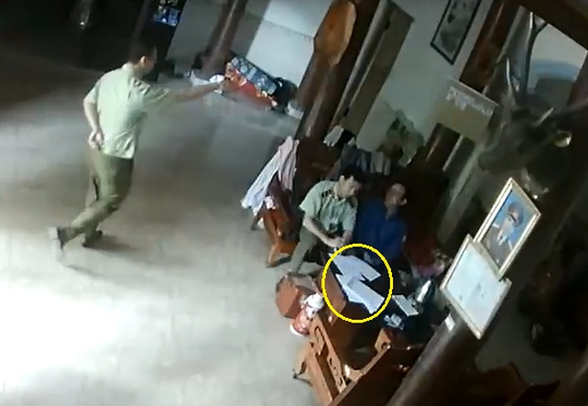 Hai cán bộ quản lý thị trường Nghệ An bị bắt giam vì 'làm luật' ảnh 2