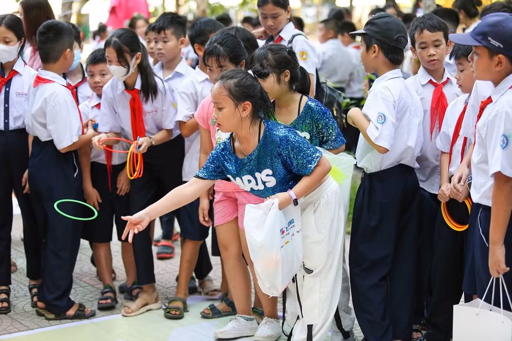 Các em thiếu nhi ở Huế trải nghiệm nhiều hoạt động vui chơi ý nghĩa