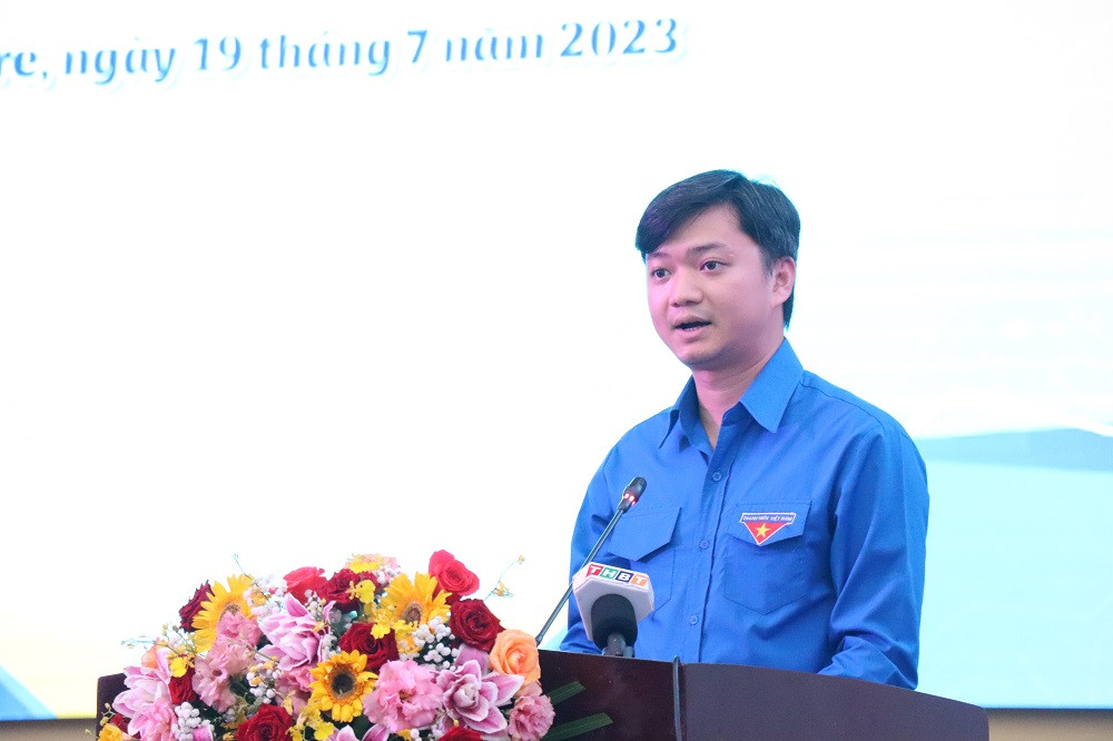 Anh Nguyễn Minh Triết, Bí thư T.Ư Đoàn, Chủ tịch T.Ư Hội SVVN phát biểu tại diễn đàn. Anh Nguyễn Minh Triết, Bí thư T.Ư Đoàn, Chủ tịch T.Ư Hội SVVN phát biểu tại diễn đàn.