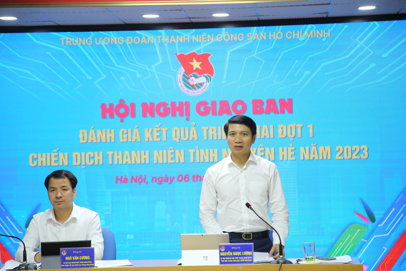 Anh Nguyễn Ngọc Lương, Bí thư thường trực T.Ư Đoàn, Chủ tịch T.Ư Hội LHTN Việt Nam, Trưởng ban Chỉ đạo Chiến dịch Thanh niên tình nguyện Hè 2023 phát biểu tại hội nghị. Ảnh: Bảo Anh Anh Nguyễn Ngọc Lương, Bí thư thường trực T.Ư Đoàn, Chủ tịch T.Ư Hội LHTN Việt Nam, Trưởng ban Chỉ đạo Chiến dịch Thanh niên tình nguyện Hè 2023 phát biểu tại hội nghị. Ảnh: Bảo Anh