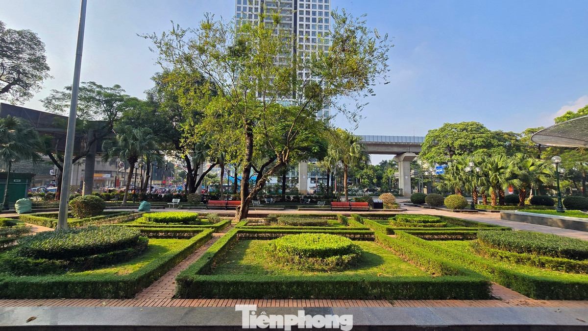 Cải tạo ốp đá, bờ bao, tường rào bị lún sụt; gắn thiết bị thể dục thể thao; cải tạo hệ thống điện chiếu sáng, điện trang trí.