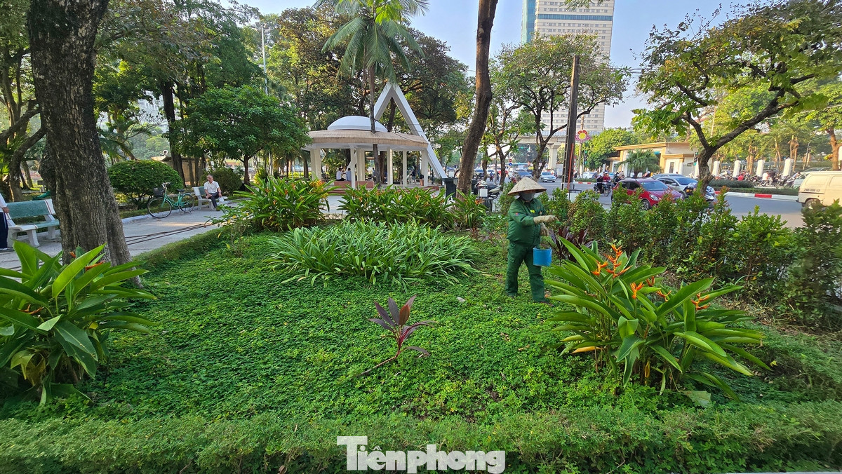 Đây là 2 công trình được quận Hà Đông gắn biển chào mừng kỷ niệm 70 năm ngày Giải phóng Thủ đô (10/10/1954 - 10/10/2024).