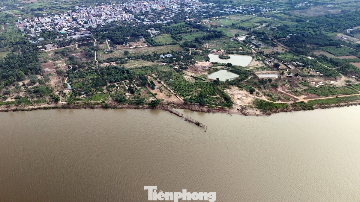 Vị trí đầu cầu Trần Hưng Đạo phía địa phận quận Long Biên.