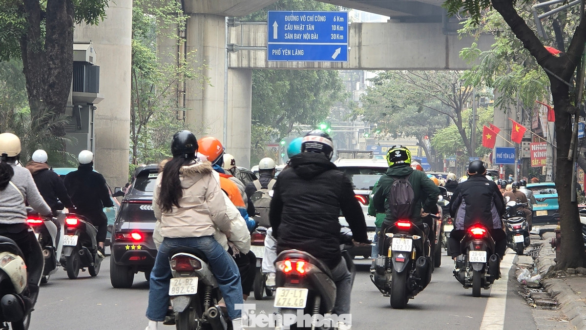 Đoạn đường thường xuyên xảy ra ùn tắc. Tình trạng ùn tắc giao thông vẫn tiếp diễn, đặc biệt vào cuối năm.