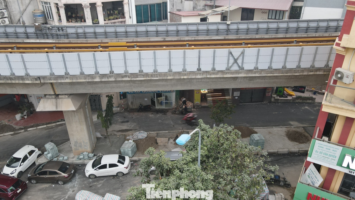 Việc mở đường nhánh rẽ từ đường Láng ra phố Yên Lãng với mục đích giảm tải giao thông, cải thiện tình hình lưu thông ở nút giao này.