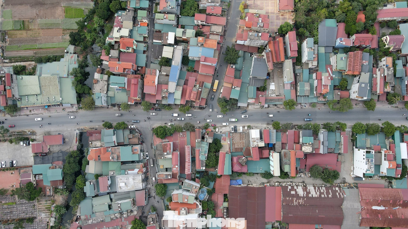 Hình ảnh đường Hà Huy Tập thuộc địa phận thị trấn Yên Viên (huyện Gia Lâm).