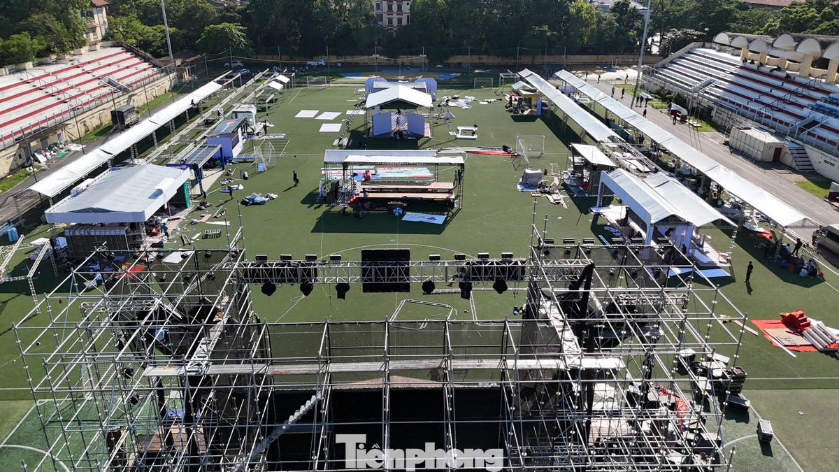 Theo kế hoạch mọi cơ sở, thiết bị phục vụ cho sự kiện lễ hội mua sắm Ngày Thẻ Việt Nam 2024 - Sóng Festival sẽ được hoàn thành trước hôm khai mạc một ngày.